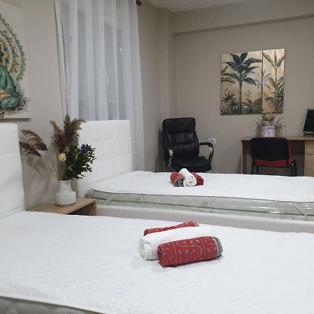 Lovely Apartment On Tirana City Center Exterior foto